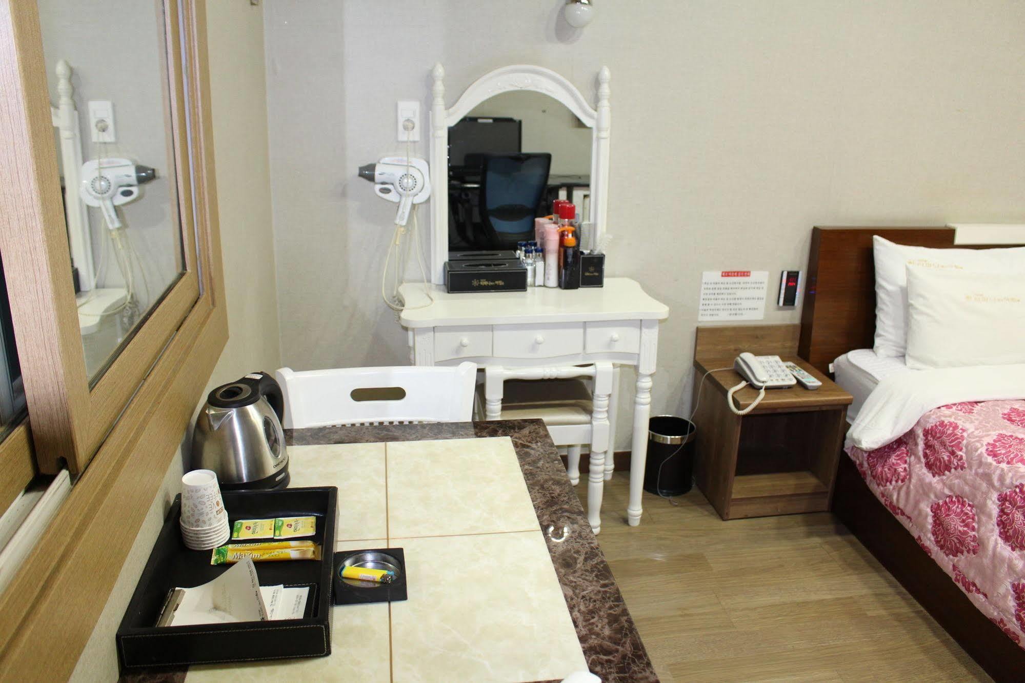 Tiffany Motel Mokpo Ngoại thất bức ảnh